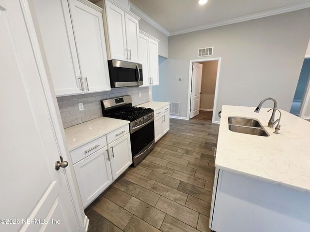 474 SHETLAND Drive, St. Johns, FL 32259