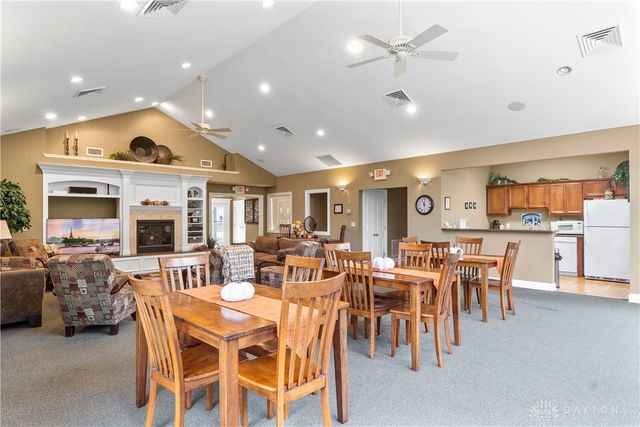 479 Park Hills Crossing 17, Fairborn, OH 45324