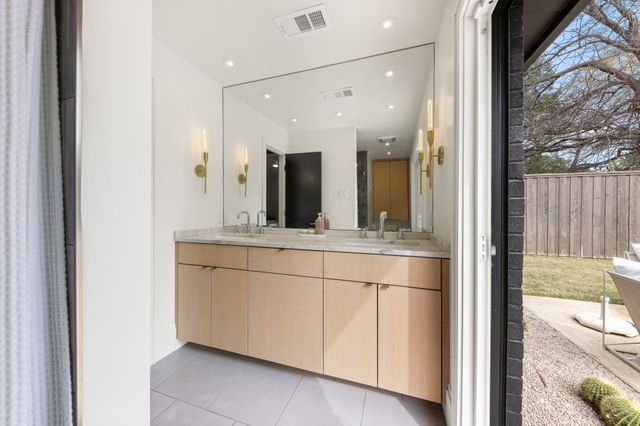 4932 Hollow Ridge, Dallas, TX 75227