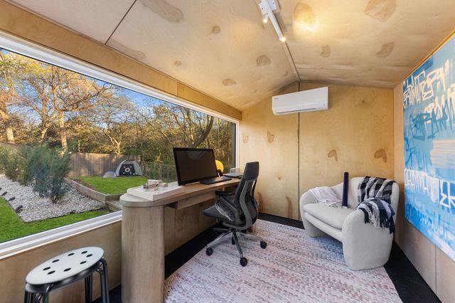 4932 Hollow Ridge, Dallas, TX 75227