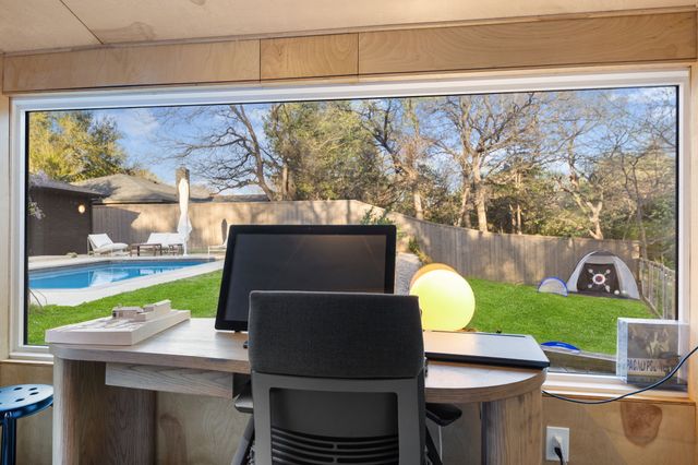 4932 Hollow Ridge, Dallas, TX 75227