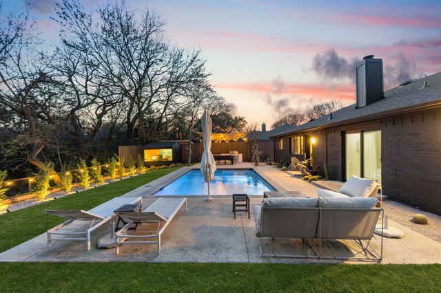 4932 Hollow Ridge, Dallas, TX 75227