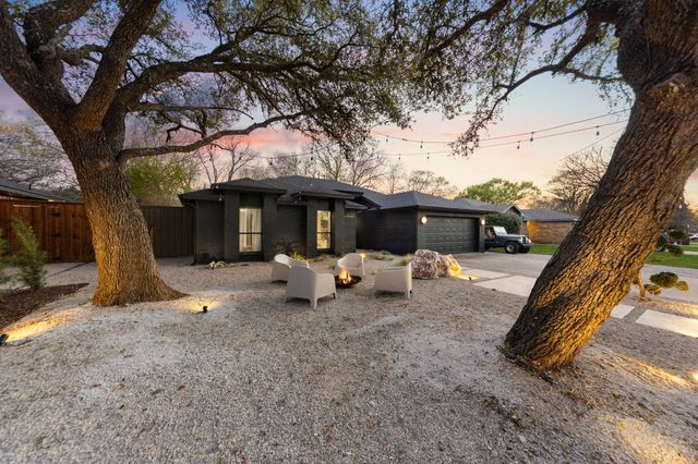 4932 Hollow Ridge, Dallas, TX 75227