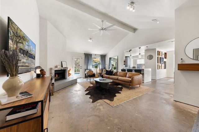 4932 Hollow Ridge, Dallas, TX 75227