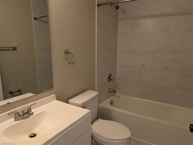 2805 SW 8th PL 2807, Cape Coral, FL 33914