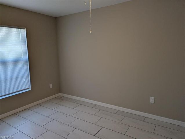 2805 SW 8th PL 2807, Cape Coral, FL 33914