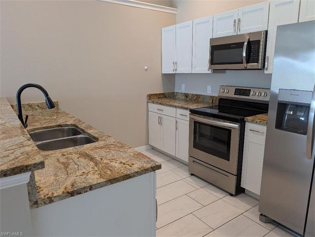 2805 SW 8th PL 2807, Cape Coral, FL 33914