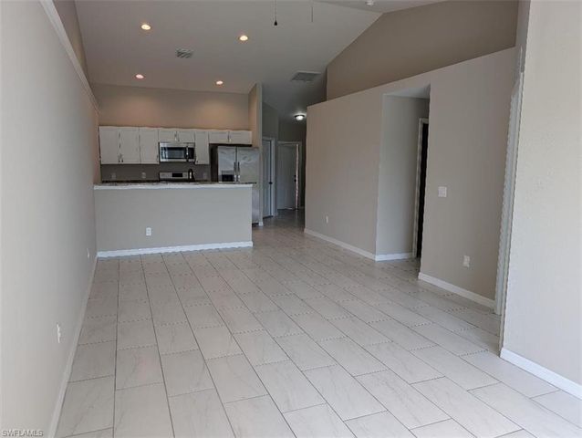 2805 SW 8th PL 2807, Cape Coral, FL 33914