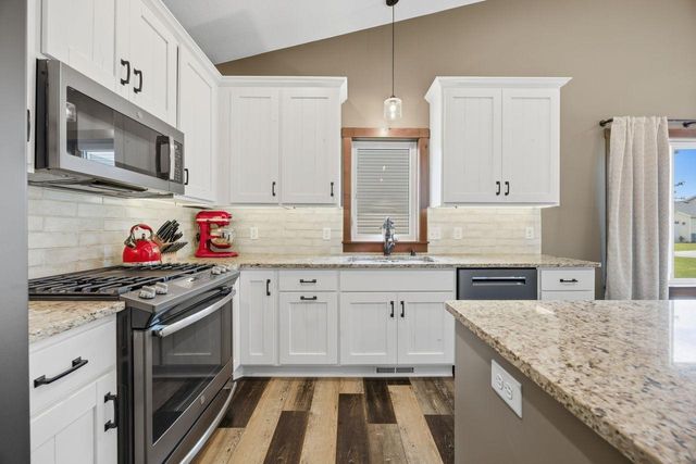 676 16th Street S, Sartell, MN 56377