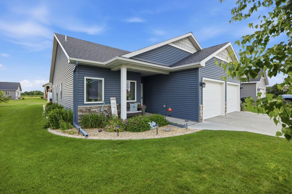 676 16th Street S, Sartell, MN 56377