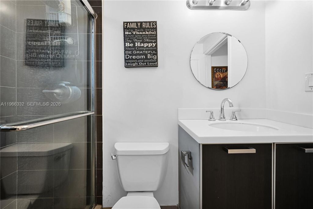 Image 5 of property listing at 621 11th St 101, Miami Beach, FL 33139