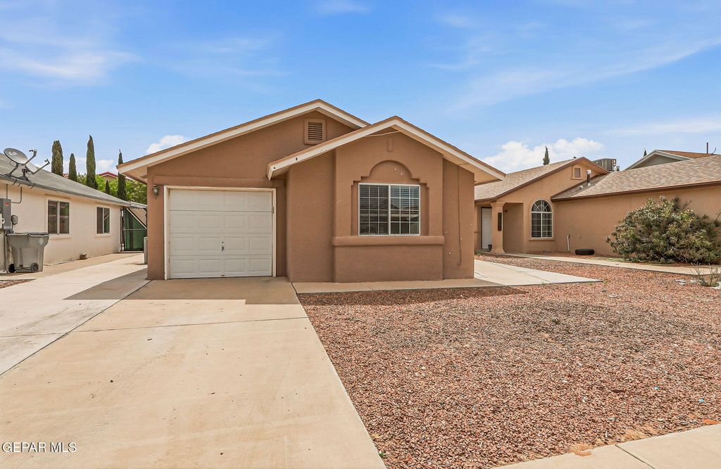 3424 Tierra Cobre Drive, El Paso, TX 79938