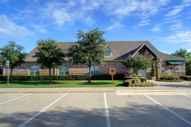 11917 Hickory Circle, Fort Worth, TX 76244