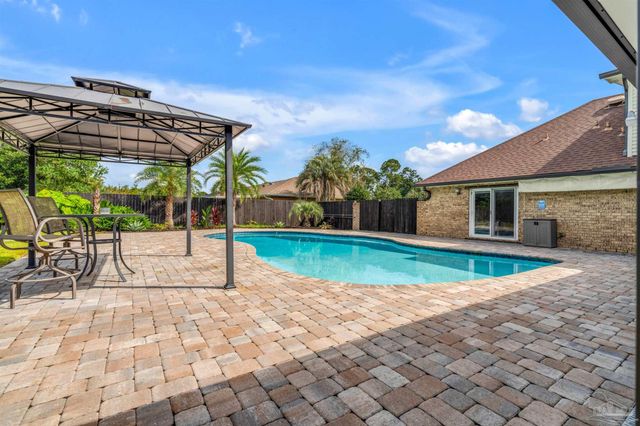 6912 Kitty Hawk Dr, Pensacola, FL 32506