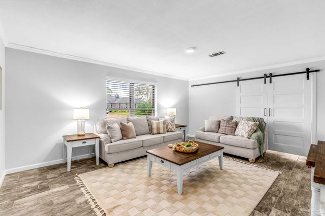 6912 Kitty Hawk Dr, Pensacola, FL 32506