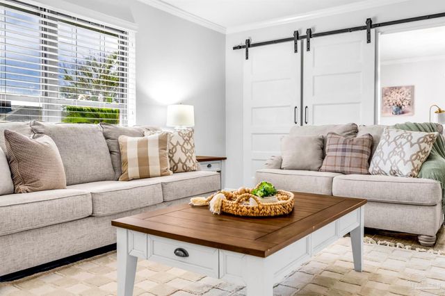 6912 Kitty Hawk Dr, Pensacola, FL 32506