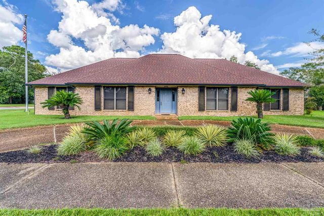 6912 Kitty Hawk Dr, Pensacola, FL 32506