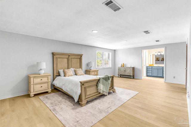 6912 Kitty Hawk Dr, Pensacola, FL 32506