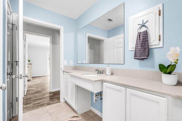 6912 Kitty Hawk Dr, Pensacola, FL 32506