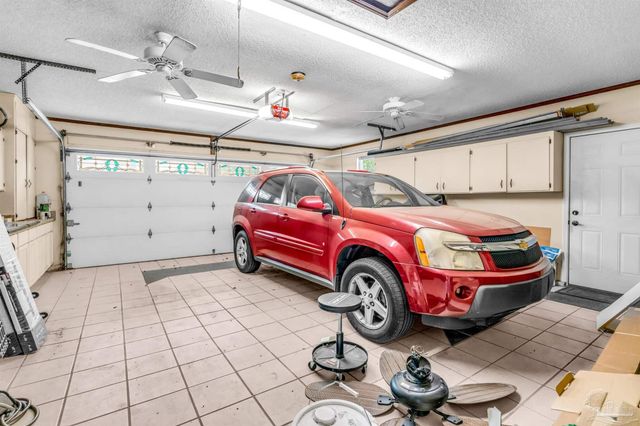 6912 Kitty Hawk Dr, Pensacola, FL 32506