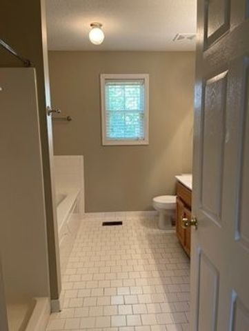 2571 Emerald Ct, Clarksville, TN 37042