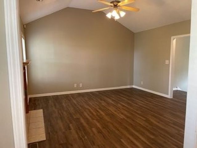 2571 Emerald Ct, Clarksville, TN 37042