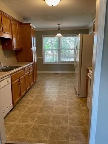 2571 Emerald Ct, Clarksville, TN 37042