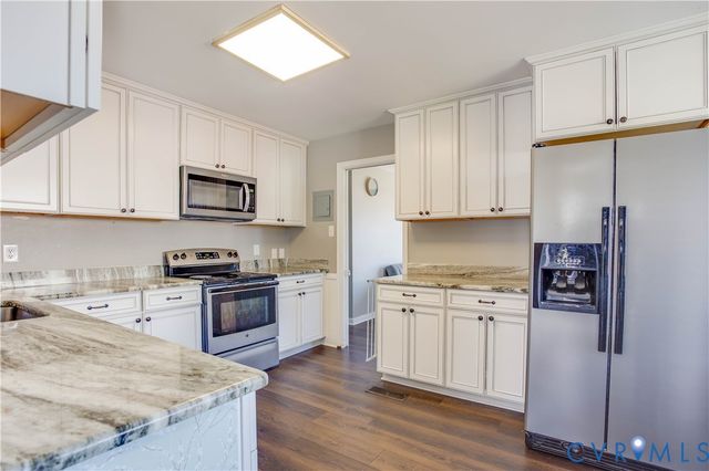 9715 Royerton Dr, Henrico, VA 23228