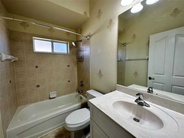 3643 SPINNER AVENUE, North Port, FL 34286