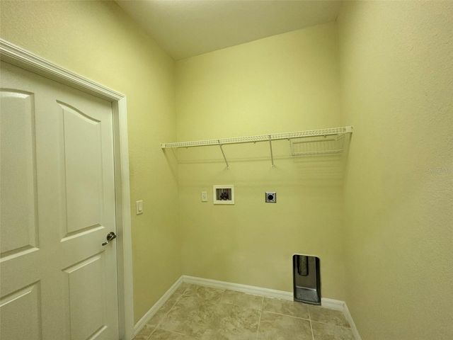 3643 SPINNER AVENUE, North Port, FL 34286