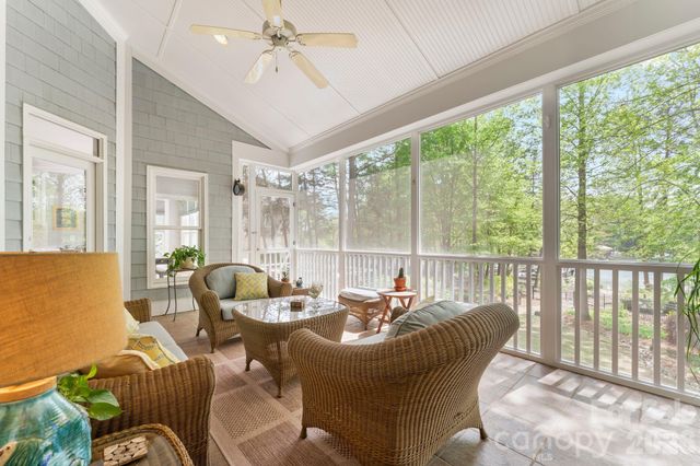 7902 Chapel Creek Drive, Denver, NC 28037