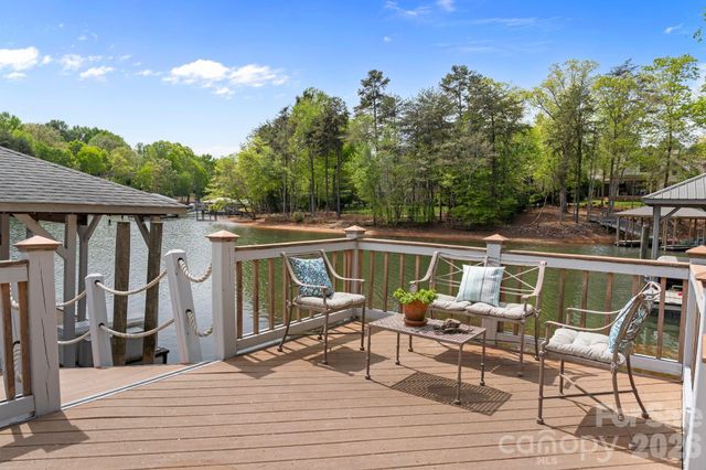 7902 Chapel Creek Drive, Denver, NC 28037