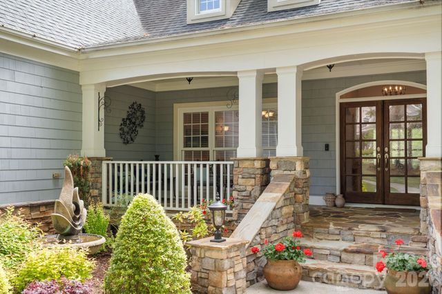 7902 Chapel Creek Drive, Denver, NC 28037