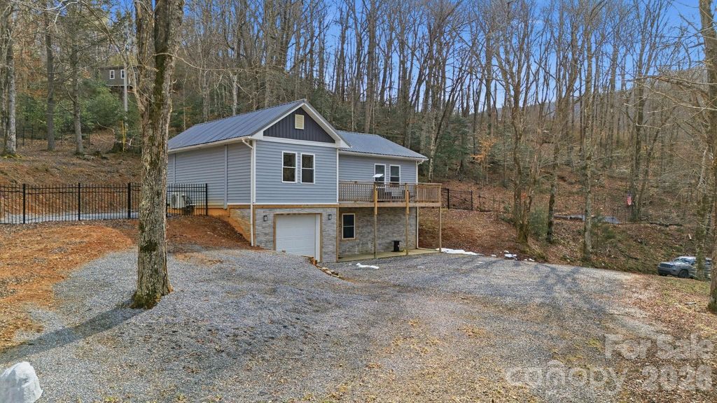1520 Allison Watts Road, Franklin, NC 28734