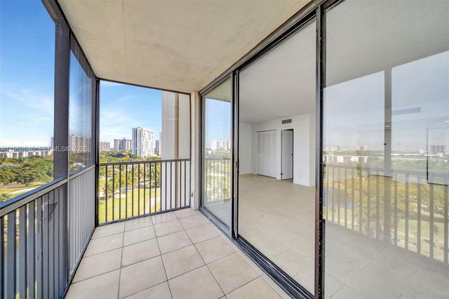 20379 W Country Club Dr 1232, Aventura, FL 33180