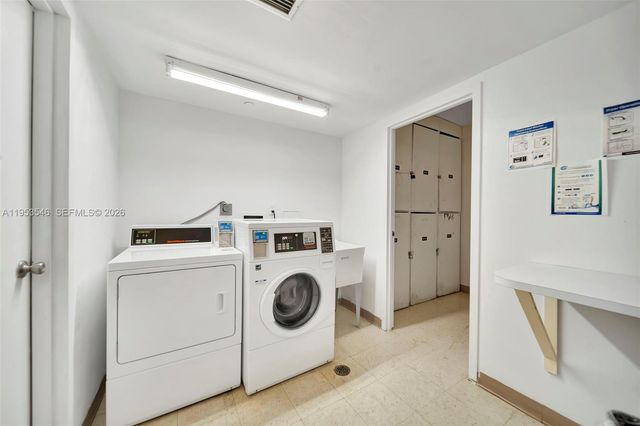 20379 W Country Club Dr 1232, Aventura, FL 33180