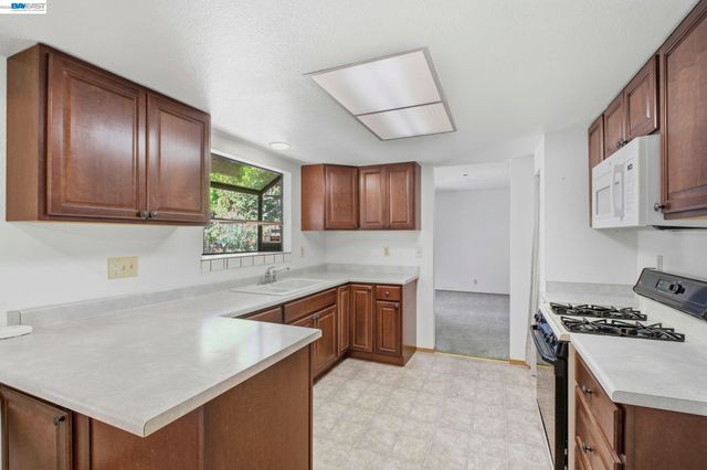 410 Monaco Ave, Union City, CA 94587