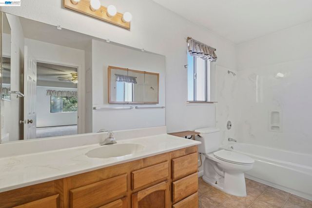 410 Monaco Ave, Union City, CA 94587
