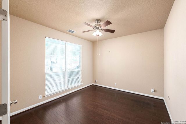 1906 Ponce De Leon, Windcrest, TX 78239