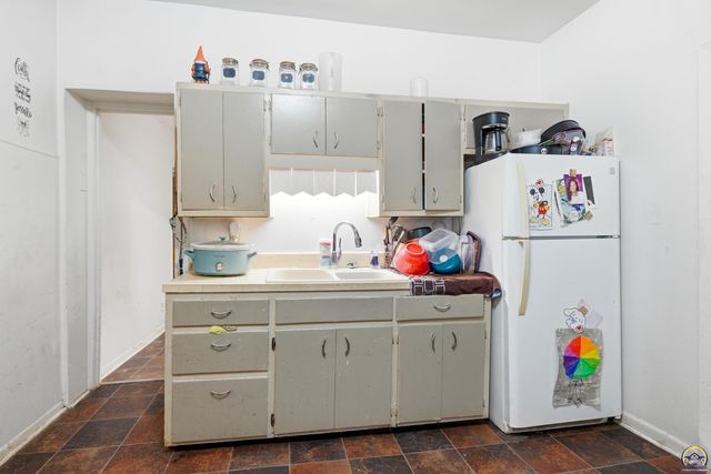 1401 SW Polk ST, Topeka, KS 66612