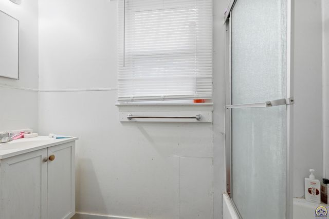 1401 SW Polk ST, Topeka, KS 66612