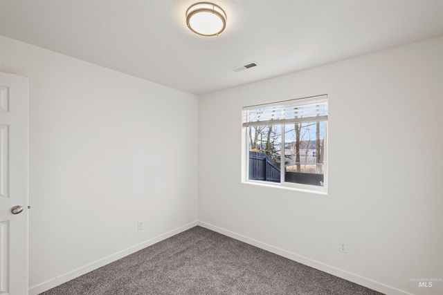 3469 Nw 12th Ave, Meridian, ID 83646