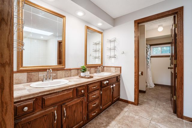 366 Bailey Place, Columbus, OH 43235