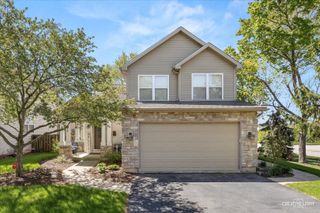 727 Lisa Road, West Dundee, IL 60118