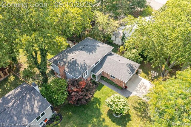 416 Welch Road, Northville, MI 48167