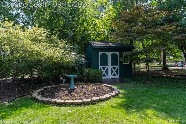 416 Welch Road, Northville, MI 48167