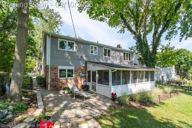 416 Welch Road, Northville, MI 48167