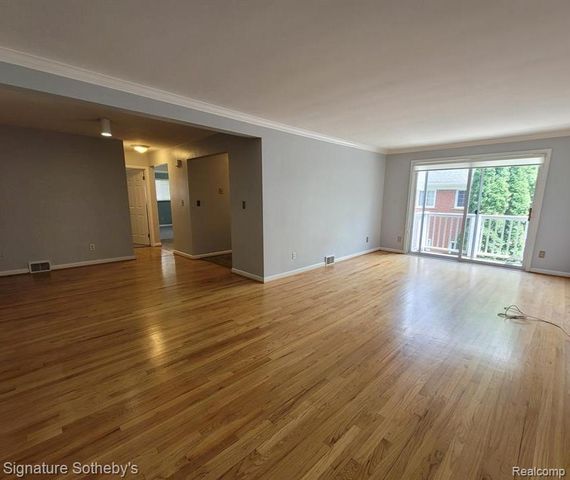 463 N Eton Street, Birmingham, MI 48009