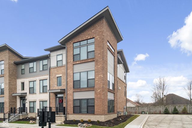 661 Golborne Street, Carmel, IN 46032