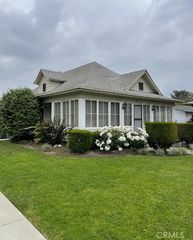 494 N Campus Avenue, Upland, CA 91786